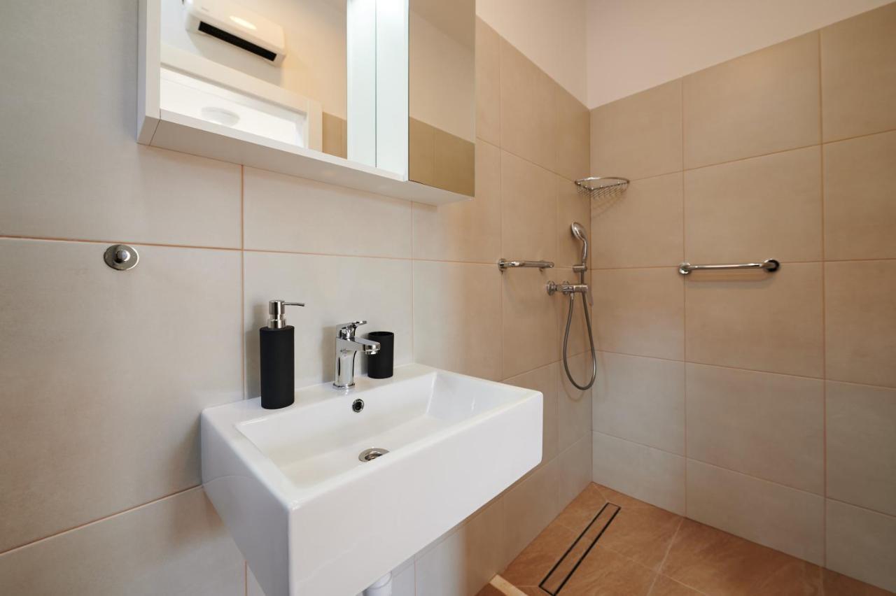 Apartmani Draga Trogir Zewnętrze zdjęcie